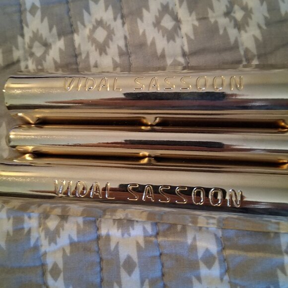 VIDAL SASSOON Gold Series Professional 3-Barrel Waver Crimper Model #VS184 - Picture 2 of 4